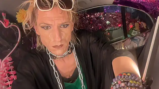 Snapshot of TgirlBrat chatting on 06-19-26, 02:17 TgirlBrat online show from 06-19-26, 02:17