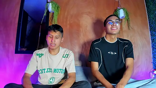 Snapshot of rafael_velvet chatting on 04-09-26, 10:49 rafael velvet online show from 04-09-26, 10:49