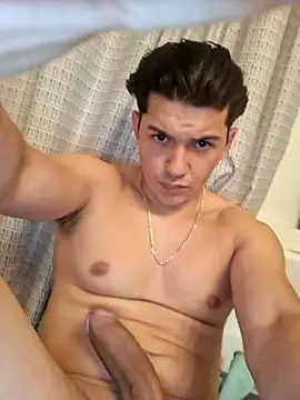 alexis21223 online show from 04-18-26, 07:00