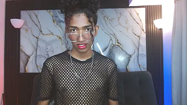 Snapshot of triiangel_latinboy chatting on 04-14-26, 12:48 triiangel latinboy online show from 04-14-26, 12:48