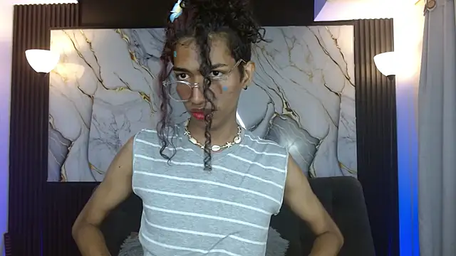 Snapshot of triiangel_latinboy chatting on 04-16-26, 12:22 triiangel latinboy online show from 04-16-26, 12:22