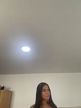 ZaraReyes online show from 04-28-26, 10:41