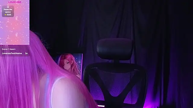 HARITA LOVEE online show from 04-10-26, 10:50