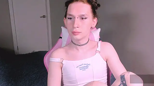Snapshot of Mikaella_Nicole chatting on 04-24-26, 08:11 Mikaella Nicole online show from 04-24-26, 08:11