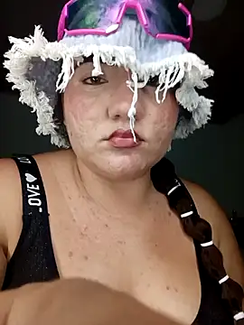 DiosaAfrodita  online show from 04-16-26, 04:24