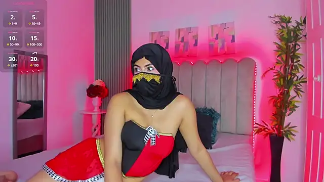 Snapshot of Layla_amirah chatting on 05-05-26, 02:58 Layla amirah online show from 05-05-26, 02:58