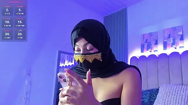 Snapshot of Layla_amirah chatting on 04-26-26, 03:26 Layla amirah online show from 04-26-26, 03:26