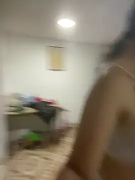 Snapshot of lisa_and_lian chatting on 04-12-26, 08:23 lisa and lian online show from 04-12-26, 08:23