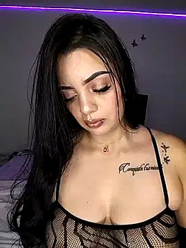 Snapshot of Luna_scarllet8 chatting on 06-04-26, 05:12 Luna scarllet8 online show from 06-04-26, 05:12