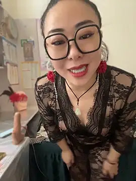 Snapshot of xxxlu886 chatting on 04-25-26, 03:31 xxxlu886 online show from 04-25-26, 03:31