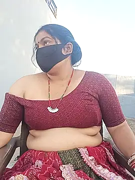 Snapshot of bhabhi-lovely chatting on 04-13-26, 12:31 bhabhi-lovely online show from 04-13-26, 12:31
