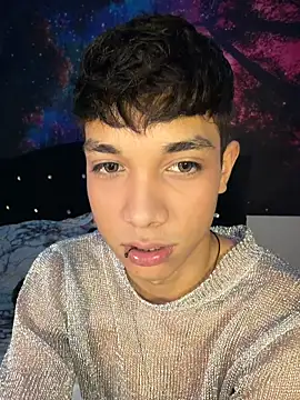 RoughDiamond  online show from 06-12-26, 04:43