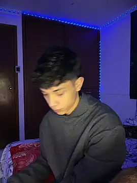 RoughDiamond  online show from 04-12-26, 10:29