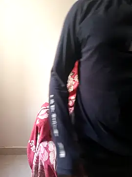 Friends withbenefits online show from 04-20-26, 11:13