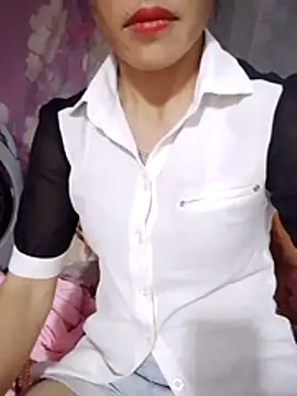  Lyly pussy  online show from 04-09-26, 10:21