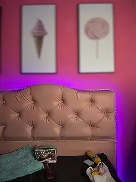 Tessa LS online show from 04-10-26, 01:40