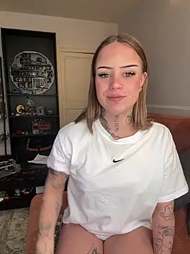 liloutatoou online show from 04-20-26, 02:40