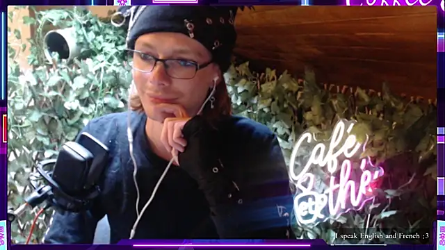 SkinnyAlex1312 online show from 04-14-26, 03:28