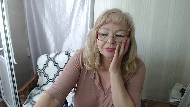 LavandaMay online show from 04-30-26, 08:10