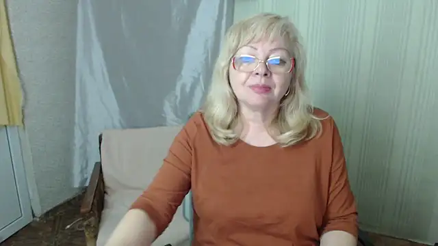 LavandaMay online show from 05-12-26, 07:20