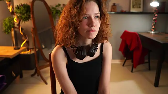 AgathaCarra online show from 04-25-26, 04:48