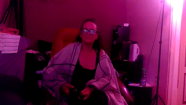 Miliffhj online show from 05-15-26, 01:09