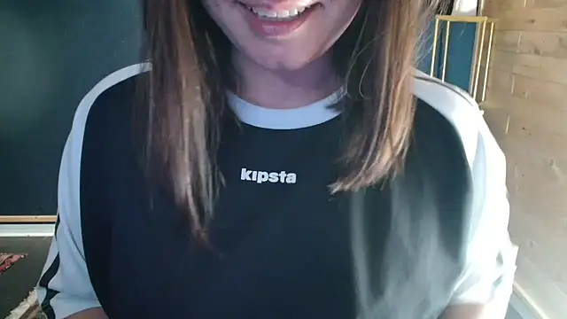 Snapshot of NicoleLove_ chatting on 07-15-26, 03:52 NicoleLove online show from 07-15-26, 03:52