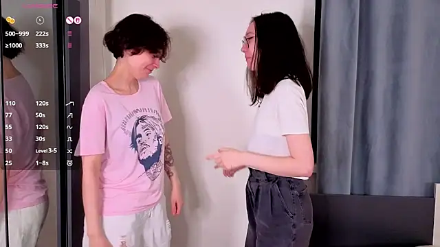 Snapshot of AllisonKierce chatting on 04-10-26, 03:13 AllisonKierce online show from 04-10-26, 03:13