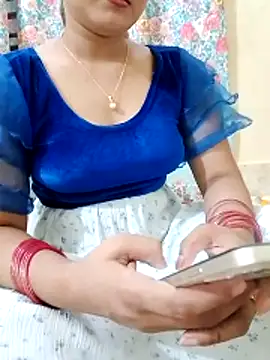 SilverQueen2 online show from 04-24-26, 03:25