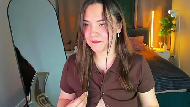 Nelie Evans online show from 06-11-26, 05:10