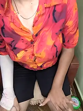 Tamilmoon006 online show from 04-18-26, 08:09