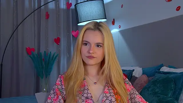 LeaLamour online show from 04-10-26, 06:53