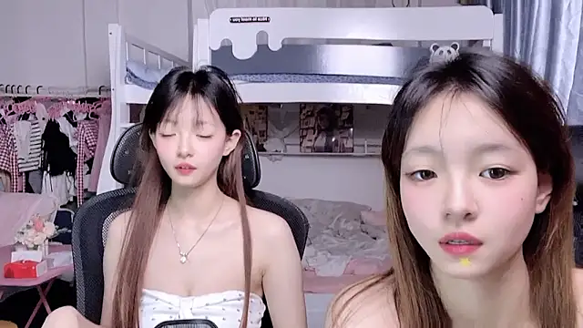 xiaoqiao-daqiao online show from 04-21-26, 03:51