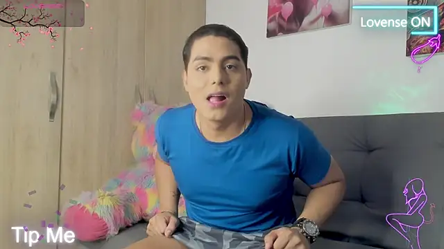 Snapshot of Dynamo_5 chatting on 04-10-26, 05:31 Dynamo 5 online show from 04-10-26, 05:31