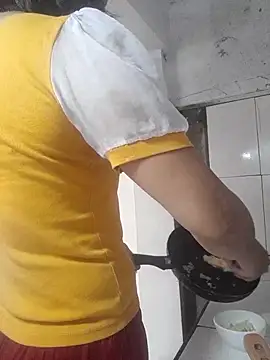 2 banana online show from 07-11-26, 03:07