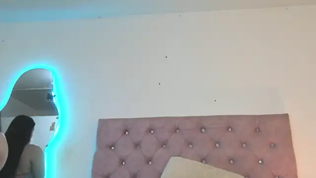 laurenlaine online show from 07-14-26, 08:48