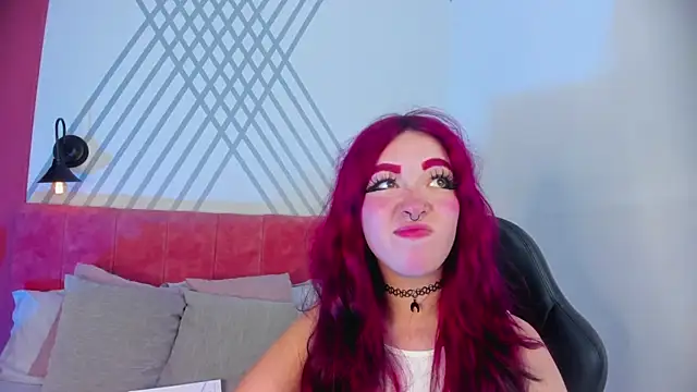 Snapshot of Leah_cherry chatting on 06-11-26, 11:46 Leah cherry online show from 06-11-26, 11:46