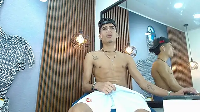 Skinny cute Alyer online show from 04-28-26, 02:27