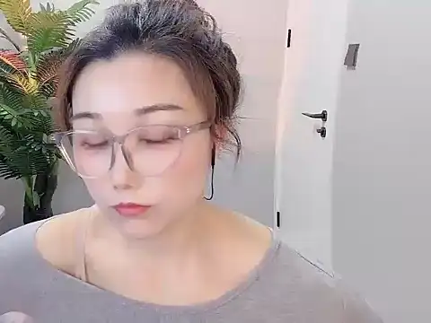 Snapshot of Yunxi- chatting on 04-20-26, 03:35 Yunxi- online show from 04-20-26, 03:35