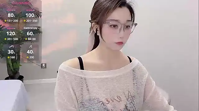 Snapshot of Yunxi- chatting on 07-08-26, 11:55 Yunxi- online show from 07-08-26, 11:55