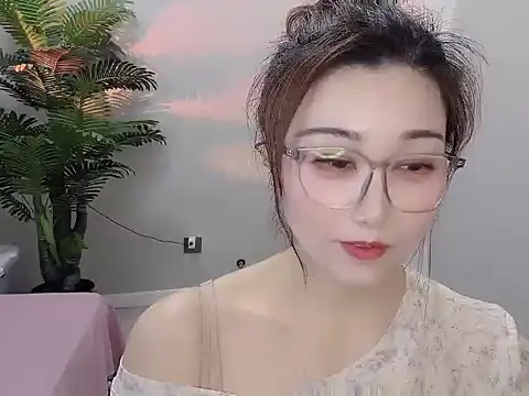 Snapshot of Yunxi- chatting on 04-28-26, 01:59 Yunxi- online show from 04-28-26, 01:59