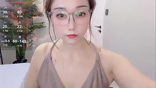 Snapshot of Yunxi- chatting on 05-22-26, 03:21 Yunxi- online show from 05-22-26, 03:21