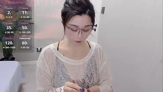 Snapshot of Yunxi- chatting on 05-20-26, 02:25 Yunxi- online show from 05-20-26, 02:25