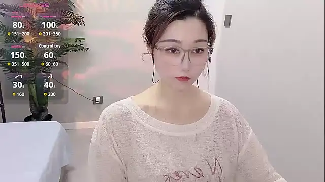 Snapshot of Yunxi- chatting on 05-24-26, 02:28 Yunxi- online show from 05-24-26, 02:28