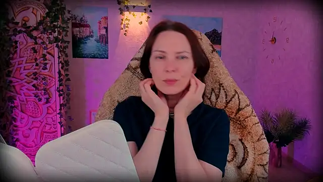 LanaRadiance online show from 05-29-26, 12:00