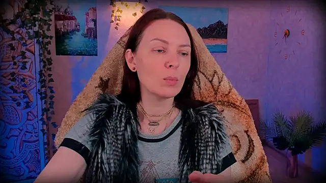 LanaRadiance online show from 06-02-26, 01:33