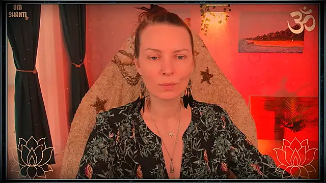 LanaRadiance online show from 07-18-26, 02:25