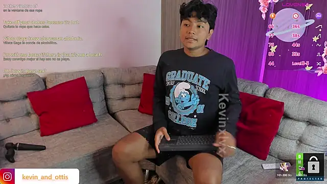 Snapshot of keyott chatting on 05-29-26, 01:11 keyott online show from 05-29-26, 01:11