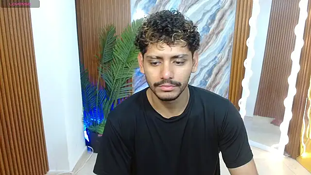 milo tay online show from 04-11-26, 02:52