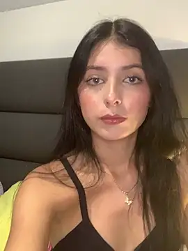 Snapshot of VIOLET_19XXX chatting on 07-18-26, 02:42 VIOLET 19XXX online show from 07-18-26, 02:42